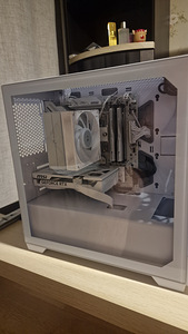 AMD R5 Gamer Mesh Snow - Windows 11 Home. Ostetud 7 kuud tag (2 foto / 3)