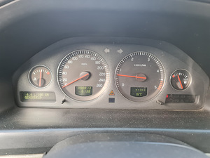 Volvo s60 2.4 93kw (8 foto / 10)