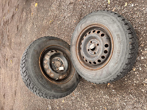 165/80 R13 talvine naastrehv + veljed (2 foto / 2)