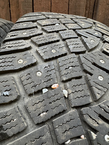 225 65 r17 Continental IceContact 2 talverehvid (3 foto / 3)