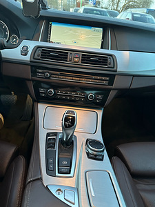 BMW f10 530d xrive (6 foto / 10)