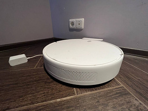Робот-пылесос Xiaomi Mop Essential (1 фото из 3)