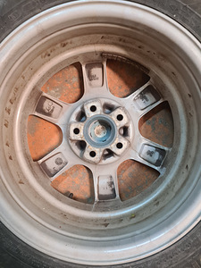 VW,AUDI,SKODA ALUETT veljed 16" NOKIAN 205/60/16 talverehvid (7 foto / 10)
