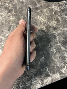 iPhone 8 64 ГБ (3 фото из 7)