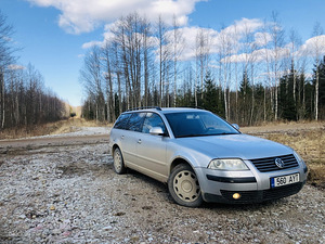 Volkswagen Passat (1 foto / 5)