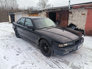 BMW 725 TDSA (2 фото из 7)