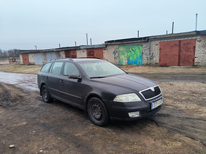 Škoda Octavia (2 фото из 9)