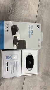 Sennheiser (1 foto / 2)