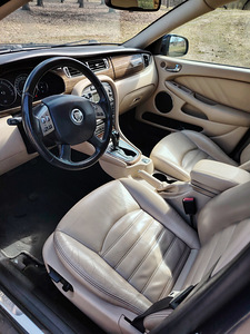Jaguar X-Type (11 фото из 11)