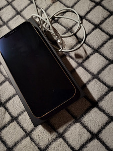 Vahetan iPhone 12 pro max 256 Gb, iPhone 11/11 pro vastu (2 foto / 2)