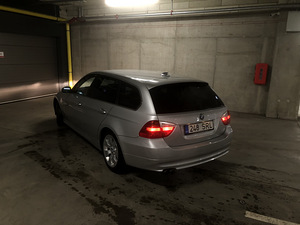 BMW 330Xi (5 foto / 11)