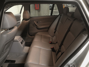 BMW 330Xi (8 foto / 11)