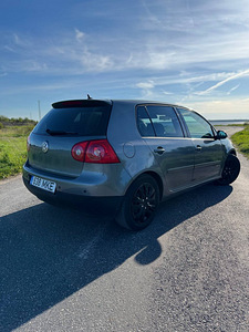 Volkswagen Golf 5 2.0 TDI 103kW ATM (4 foto / 8)