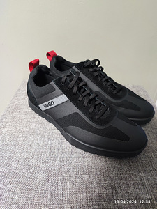 Hugo Boss (3 foto / 5)