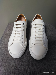 Hugo Boss (2 фото из 5)