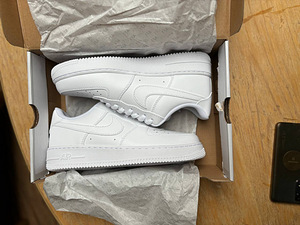 Nike Air Force 1 (2 фото из 4)
