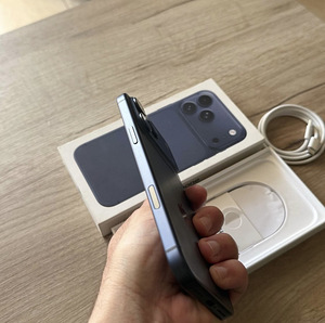 Müüa iPhone 17 Pro Deep Blue 256GB – ideaalne seisukord (7 foto / 10)