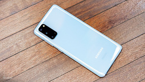 Samsung Galaxy S20 128GB white heas korras