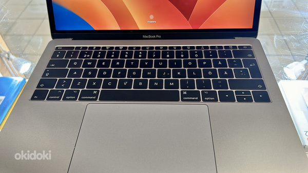 Macbook Pro 13 2017 серебристый в очень хорошем состоянии (фото #2)
