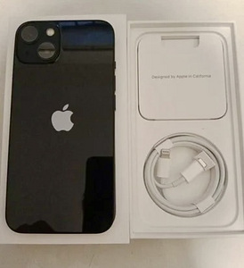 iPhone 13 256GB Black Heas seissukorras ( aku100%) (2 foto / 2)