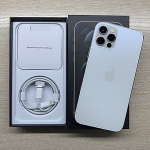 iPhone 12 Pro 512Gb Silver heas seissukorras (1 foto / 1)