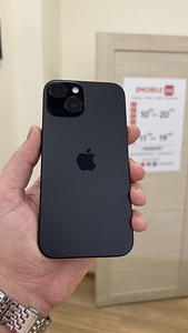 iPhone 15 128GB Black Heas seissukorras (2 foto / 2)