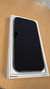 iPhone 16 Pro 256Gb Black heas korras (2 foto / 3)