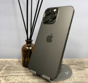 iPhone 15 Pro Max 256Gb Black Titanium väga heas korras (1 foto / 3)