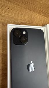 iPhone 15 Plus 128Gb Black v heas seissukorras (3 foto / 6)