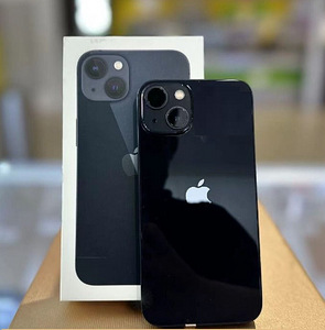 Apple iPhone 13 128Gb Black v heas korras (1 foto / 1)