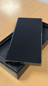 Samsung Galaxy S23 Ultra 12/512Gb Green heas seissukorras (2 foto / 5)