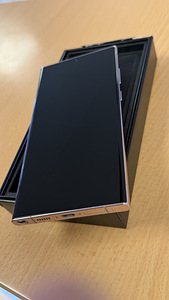 Samsung Galaxy S23 Ultra 8/256Gb Lavander v heas korras (2 foto / 4)
