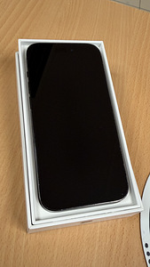 Apple iPhone 14 Pro 128Gb Black keas korras (2 foto / 2)