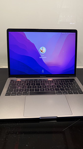 Apple MacBook Pro 13" A1706 2016 v heas korras (1 foto / 10)