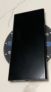 Samsung Galaxy S22 Ultra 8/128Gb Black heas korras (3 foto / 5)