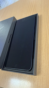Samsung Galaxy S25 Edge 256Gb Black v heas korras (4 foto / 5)
