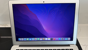 Macbook air 13 (2017) 1.6 ghz 8gb 256Gb, серебристый, в очень хорошем состоянии (2 фото из 6)