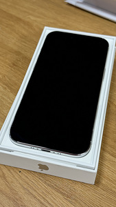 Apple iPhone Air 256Gb Cloud White как новый (3 фото из 4)