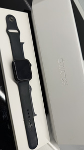 Apple Watch 7 GPS 45 мм черный (3 фото из 4)