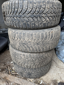 Шины Bridgestone R17 205/50 (1 фото из 2)