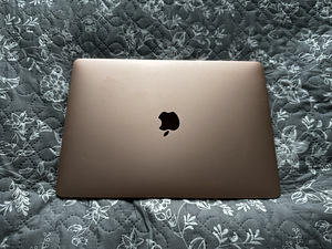 MacBook Air i5/128GB/8GB (13", 2018) (2 foto / 5)