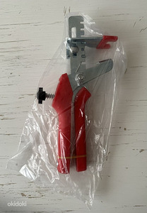 Komplekt plaatide tasandamiseks (2 foto / 3)