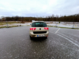 SEAT ALTEA XL (5 foto / 8)