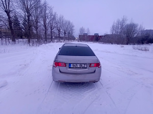 Honda Accord (6 фото из 8)
