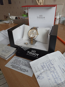 Часы TISSOT (1 фото из 4)