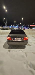 Mercedes Benz E220 (6 фото из 11)