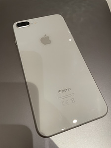 iPhone 8 Plus, 256 ГБ, серебристый (2 фото из 5)