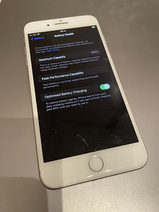 iPhone 8 Plus, 256 ГБ, серебристый (5 фото из 5)