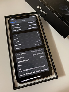 iPhone 12 Pro, 256 ГБ, серебристый (4 фото из 4)