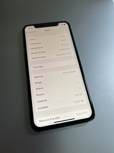 iPhone X 64GB Silver (3 foto / 4)